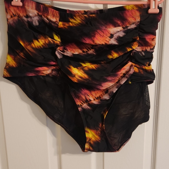 Torrid High Rise Ruched Swim Bottom - Picture 3 of 3